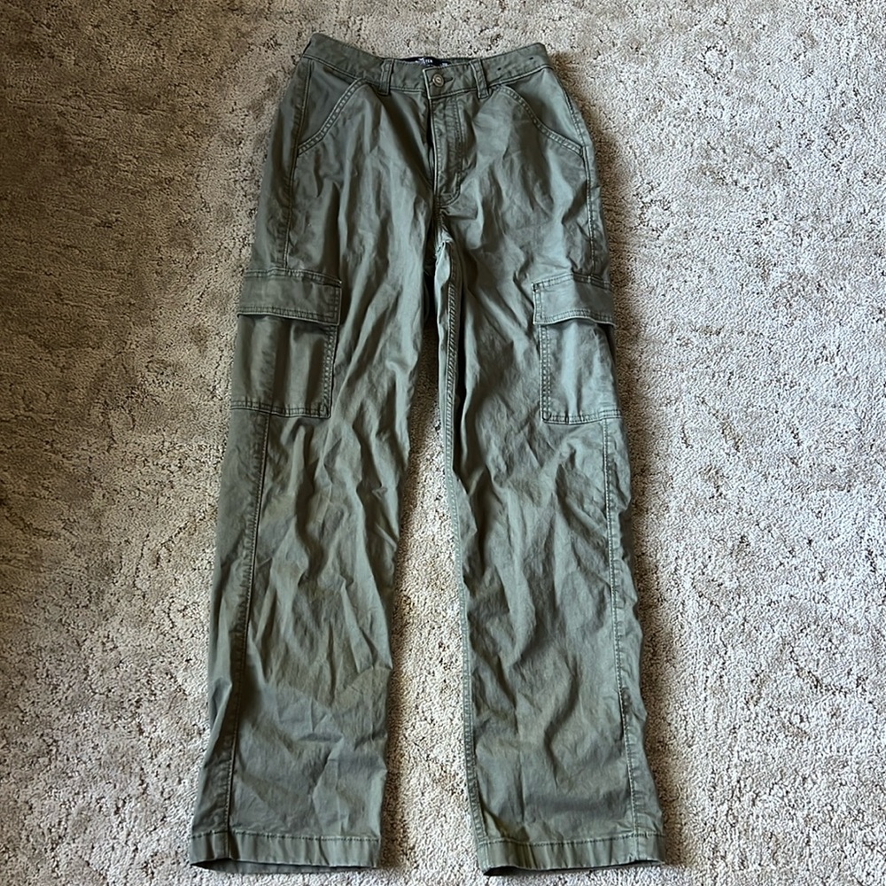 HOLLISTER CARGO PANTS